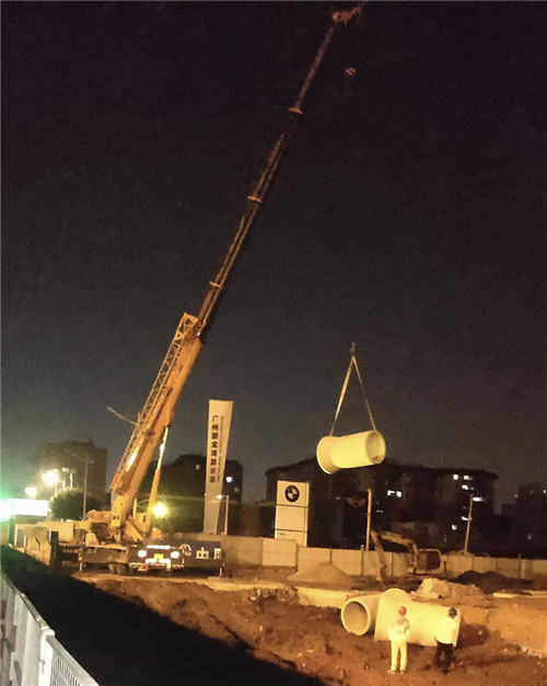 从化区“弯臂矫正”—— 吊车的 “形变补偿” 技术